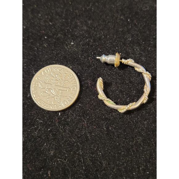 Silver spiral twist earrings - Picture 5 of 5